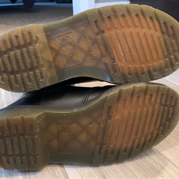 Dr. Martens boots - Picture 3 of 5